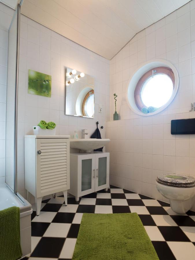 Ferienwohnung Am Gaesschen Scheiden Екстер'єр фото